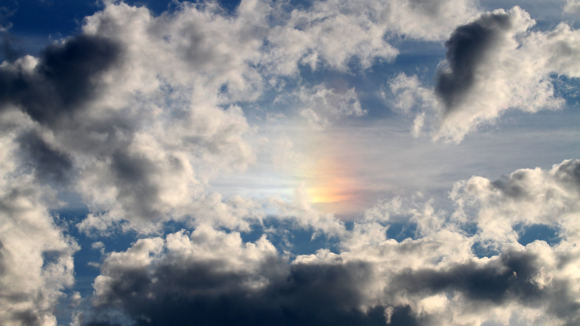 中国男篮新秀表现出色为球队注入活力,中国男篮新秀是谁