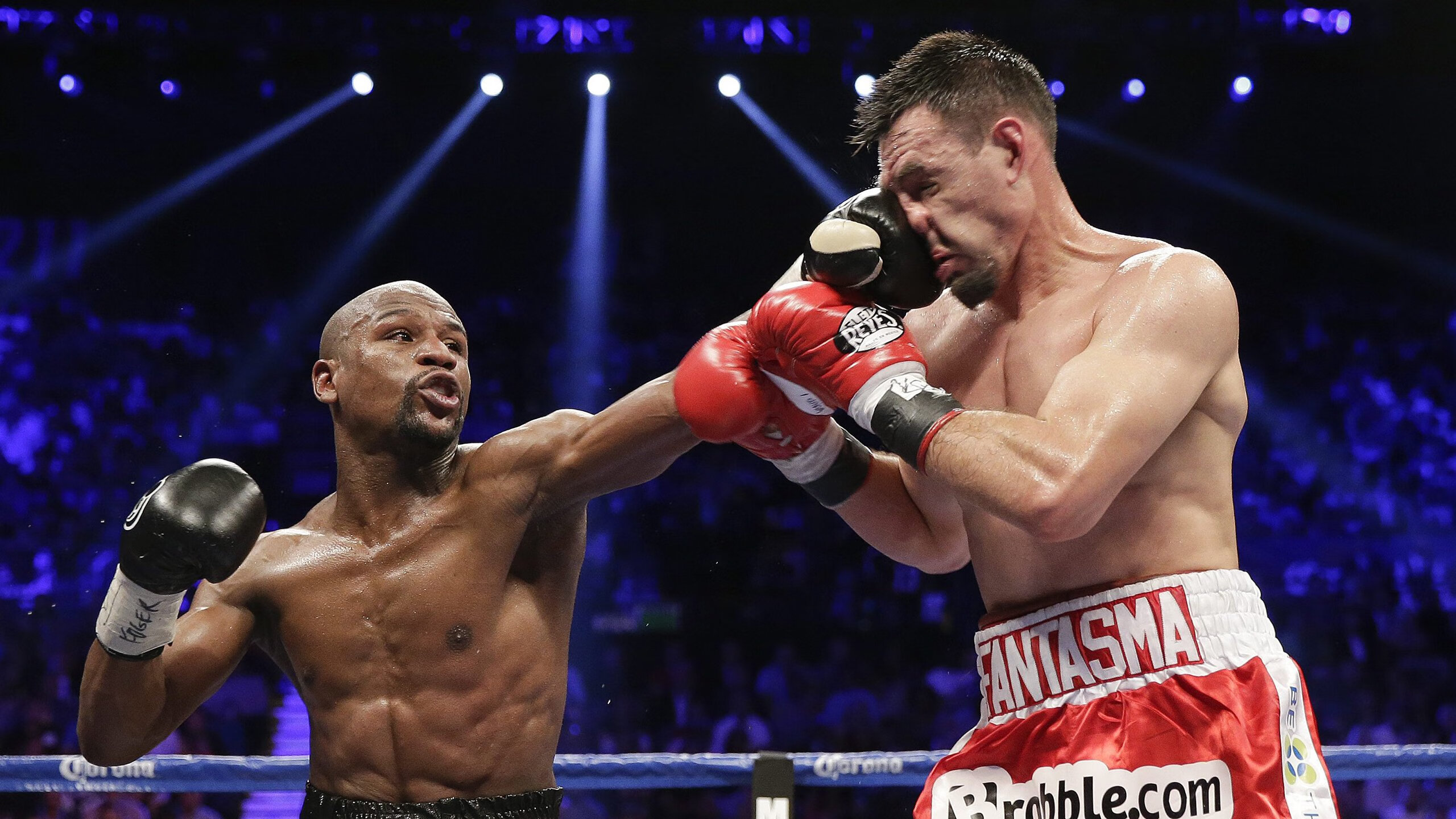 爱游戏APP-光明记忆未来之战争霸赛，精彩战况持续升温，未来战士之光明圣战